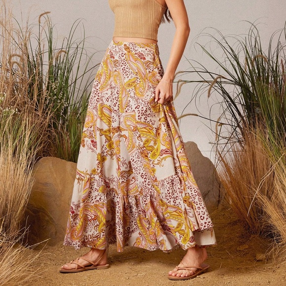 Boho Paisley Leopard Print Wide Ruffle Leg pants - Picture 5 of 6